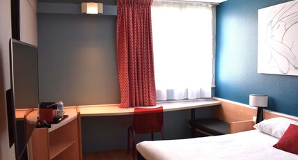 ibis Tours Nord Room Type - Comfort room with 1 double bed