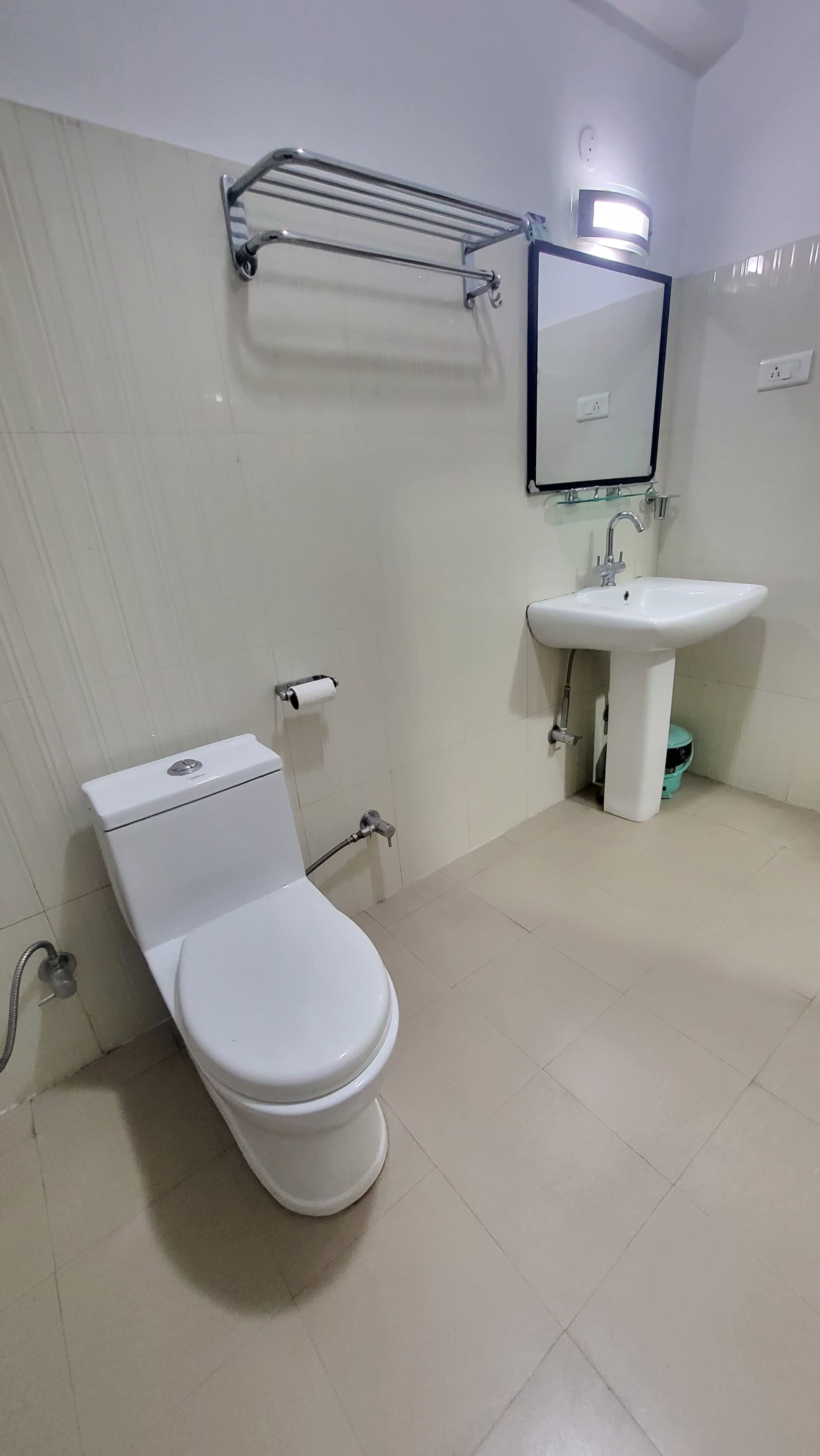 Hotel Villa Royalle | 1.2 Km from MG Marg - Tap to explore photos