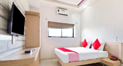 Hotel Mayura  Room Type - AC Deluxe