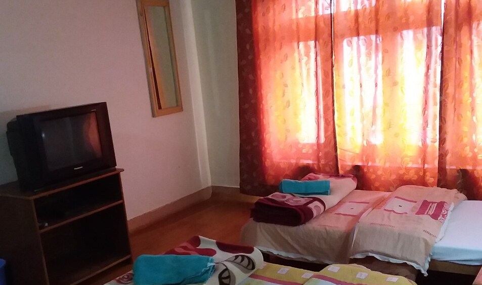 Hotel Re-Rab - Tap to explore photos