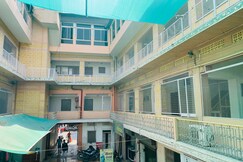 KAILASH SAROWAR HOTEL