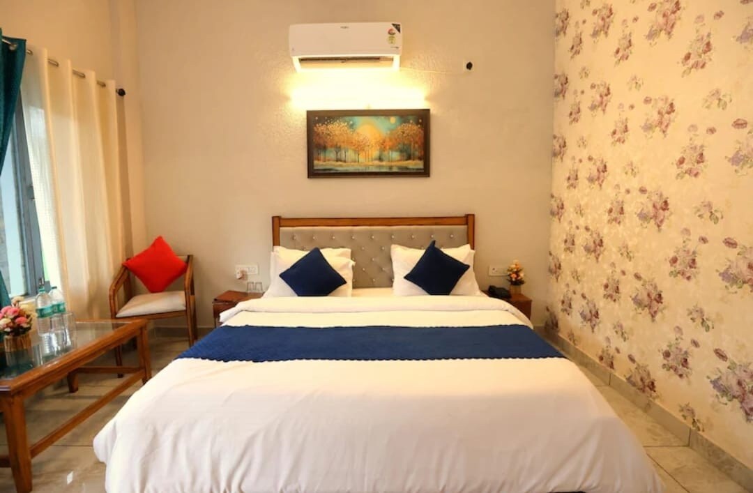 Nature lap Resort kanha - Tap to explore photos