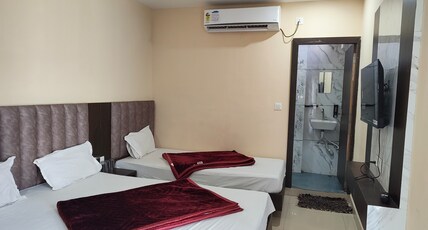 Hotel Shivay Palace Room Type - Triple Bed Room