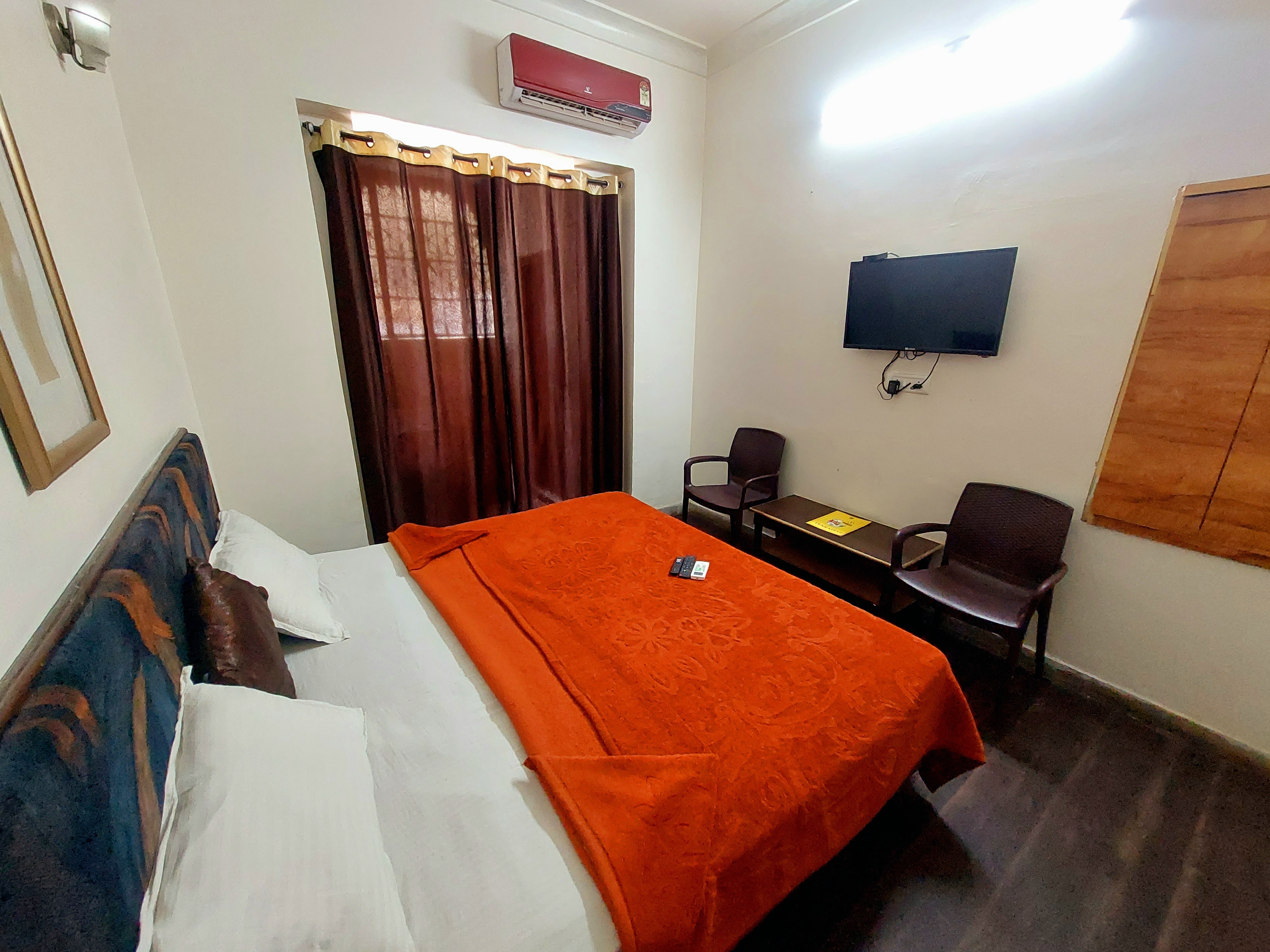 Hotel Mohit - Tap to explore photos