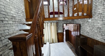 The Nest | Roof Top Lake View & Bonfire Room Type - Executive Family Suite With Bunk Bed