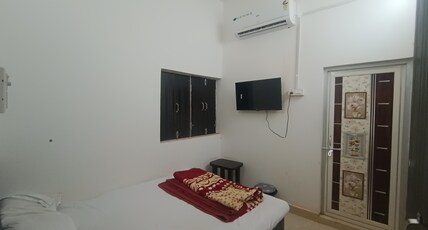 Vindhyachal Inn. Room Type - AC Normal