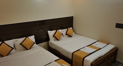 SRJ Home Stay Room Type - Bedroom 4
