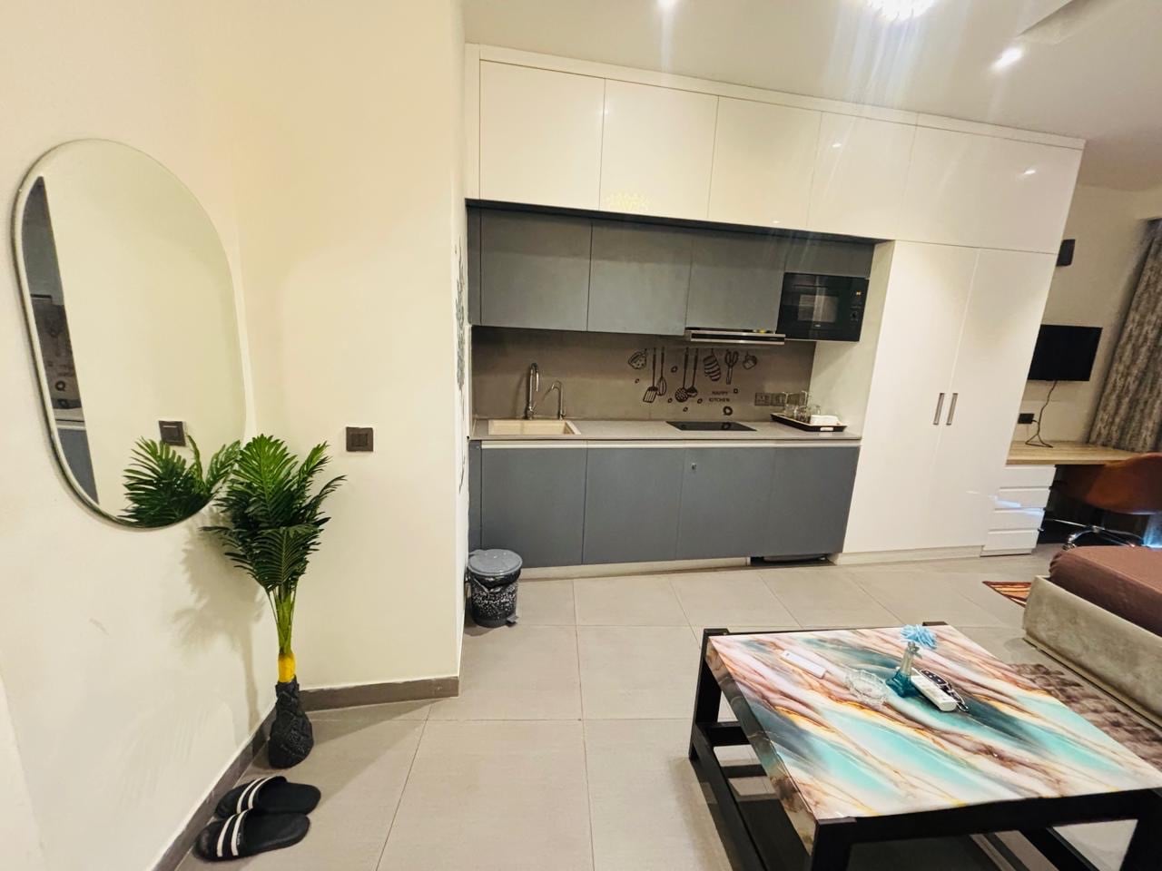 Supernova stay - Tap to explore photos