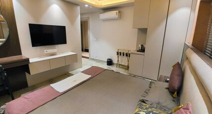 Saffron Room Type - 403