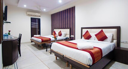 Hotel Apra International Room Type - Family Room