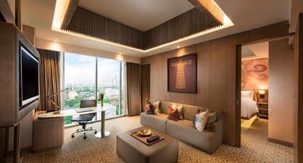 DoubleTree by Hilton Jakarta - Diponegoro Room Type - KING DELUXE SUITE
