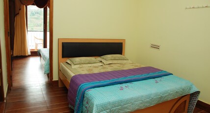 Hotel Fairstay Room Type - Executive 4bedded Room Only
