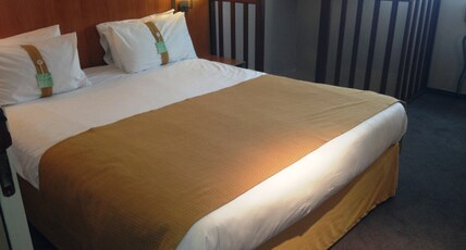 Holiday Inn CALAIS Room Type - 1 Double Standard 2 floors Holiday Inn CALAIS Room Type - 1 Double Standard 2 floors