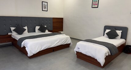 Kale's Orchid Resort Room Type - Family Triple Bed Room with Balcony