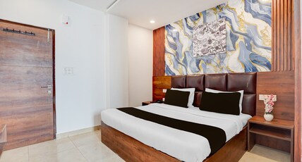 Collection O by OYO Zirakpur Bus Terminal Room Type - Classic