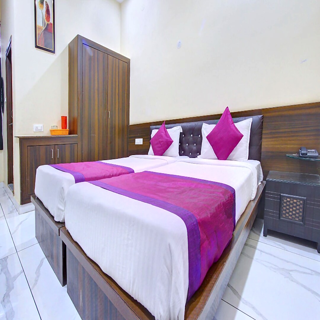 Hotel Plaza Hyderabad Airport Zone - Tap to explore photos