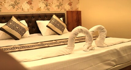 Bhumi Regency Room Type - Deluxe Room with King Bed