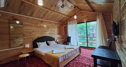 J P Woods Room Type - Upper AC Room
