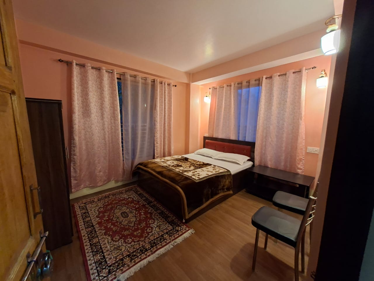 RUDRANSH HOMESTAY Darjeeling - Tap to explore photos
