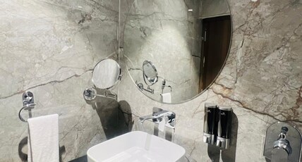 Hotel Supreme Inn Room Type - PREMIUM ROOMS