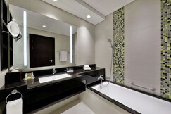 DoubleTree by Hilton Doha - Al Sadd