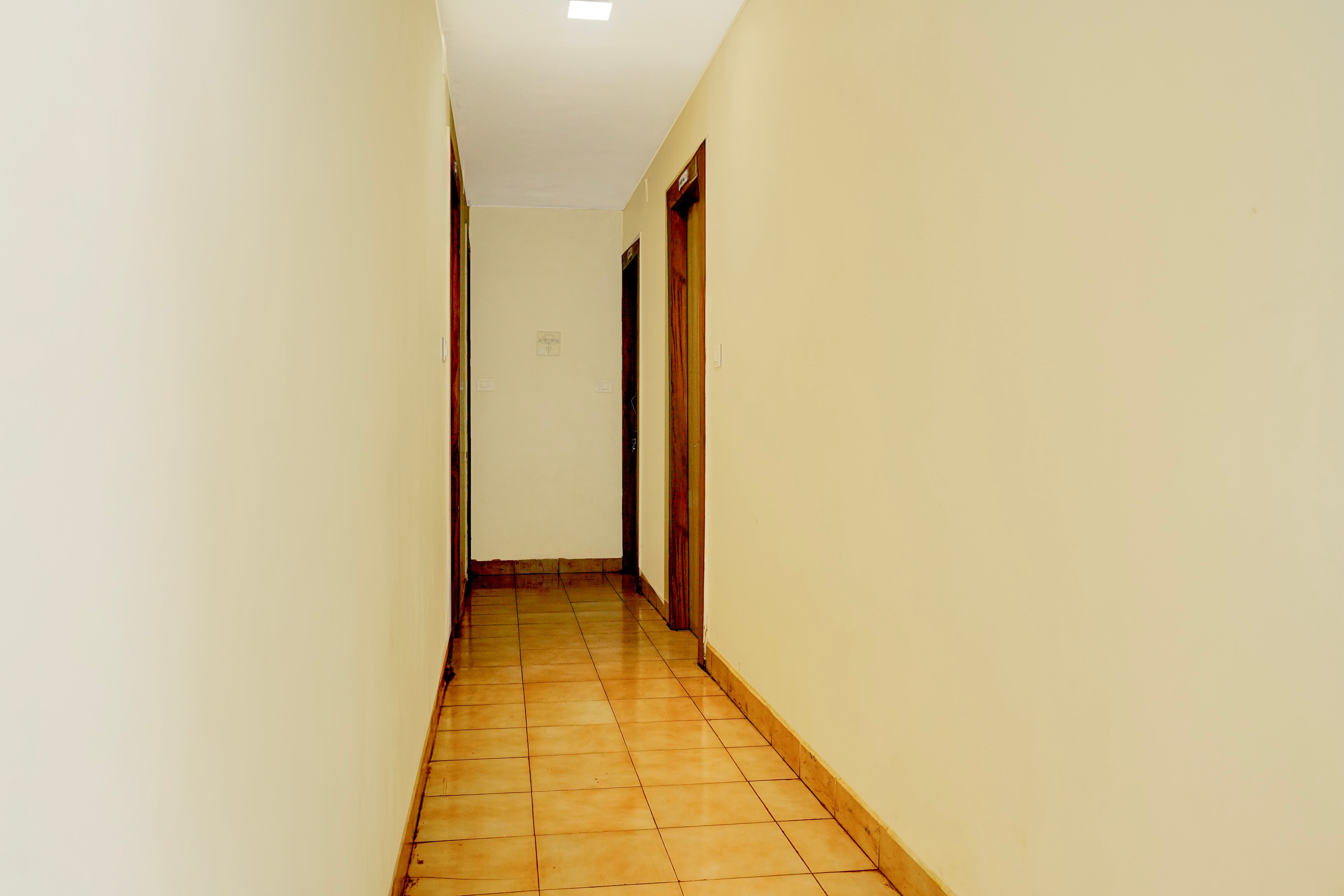 Janata Happy Home Only 500M from the MATHERAN - Tap to explore photos