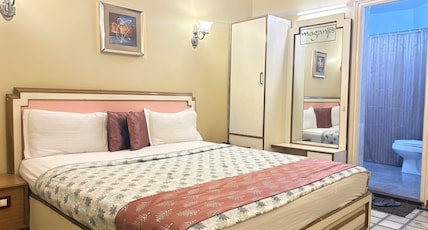 MAGANJI'S ( Pure Vegetarian ) - A COMPLETE FAMILY HOTEL Room Type - Deluxe AC Room MAGANJI'S ( Pure Vegetarian ) - A COMPLETE FAMILY HOTEL Room Type - Deluxe AC Room