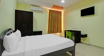 Hotel O Sri Residency Near Hyderabad Central Room Type - Deluxe with View