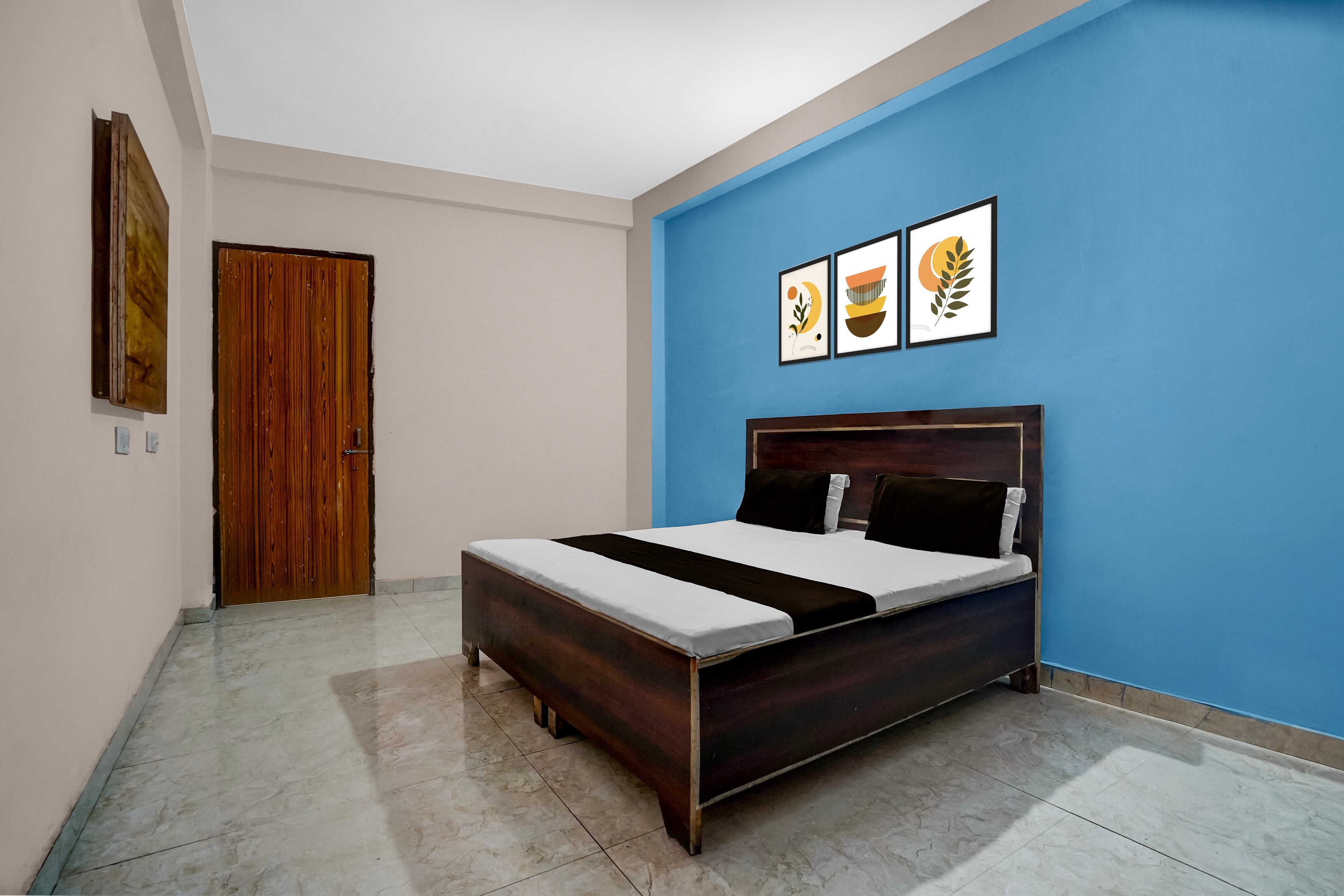 Hotel O Royal Urban Residency - Tap to explore photos