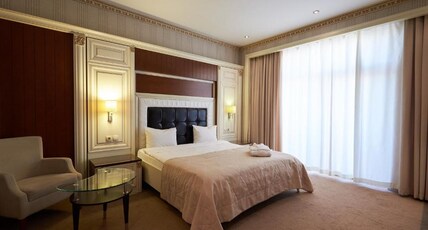 Boulevard Side Hotel Room Type - Standard Double