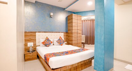 Via Sarah Gold Room Type - Deluxe Room