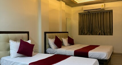 Parth Paradise Hotel Room Type - Deluxe Family Room