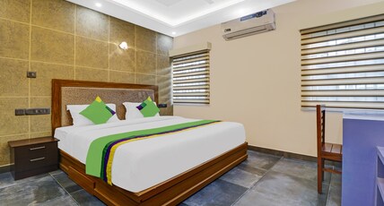 Treebo Pushpak 100 Mtrs From Chottanikkara Temple Room Type - Standard Room