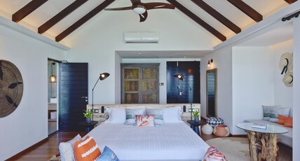 Grand Park Kodhipparu Maldives Room Type - Ocean Water Villa