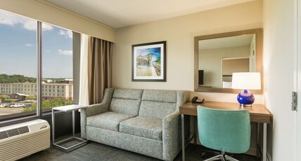Hampton Inn by Hilton Manassas Room Type - 1KG MOB ACC RI-S STE NS
