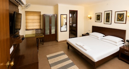 Hotel Rajdeep Room Type - Super Deluxe room with AC Hotel Rajdeep Room Type - Super Deluxe room with AC
