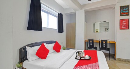 Hotel O The Jumbo Stay Room Type - Classic