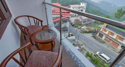 The Jade Mountain by 09 Stay Room Type - Super Deluxe Room Balcony with Mountain view The Jade Mountain by 09 Stay Room Type - Super Deluxe Room Balcony with Mountain view
