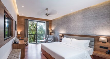 The Rosefinch Sarovar Portico Room Type - Lake View Deluxe Room with Balcony