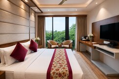 IP Royal By Qotel - A Luxury Hotel, Laxmi Nagar Delhi