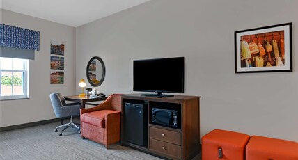 Hampton Inn Bath (Brunswick Area) Room Type - 2 DOUBLE BEDS VIEW NONSMOK
