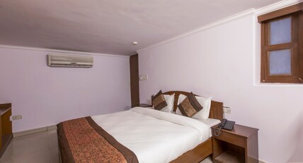 Super Hotel O Hotel Landmark Inn Room Type - Classic
