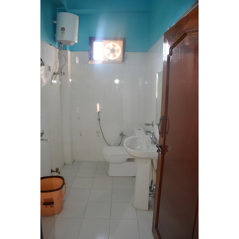 MMB HOTEL - Tap to explore photos