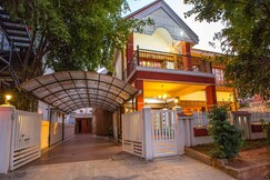 Redstone Villa and Suite | Rooms & Restaurant