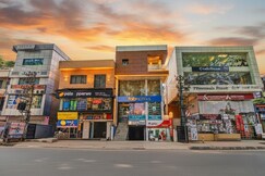 FabHotel Vista Suites - Frazer Town