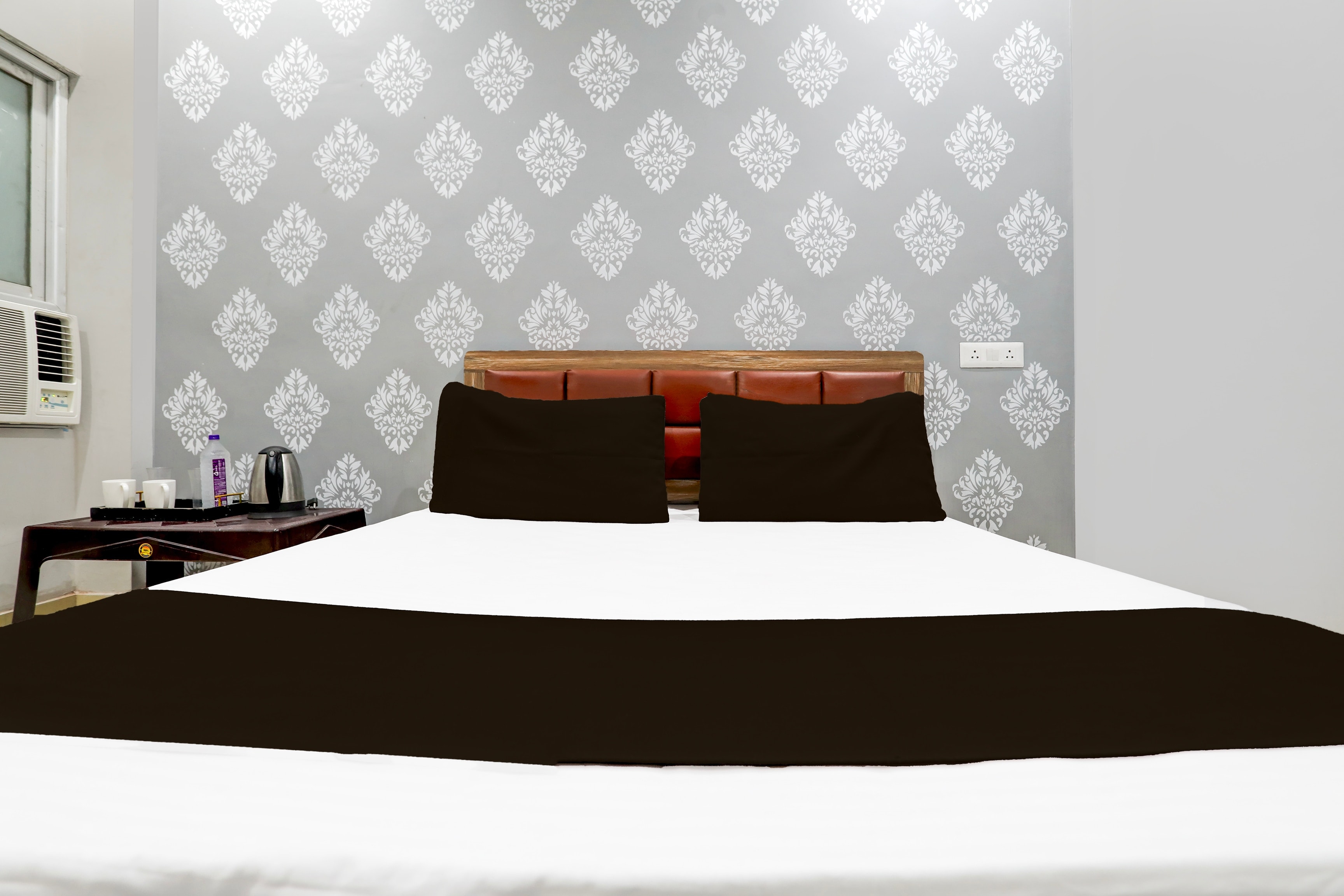 Hotel O Urban Guest House - Tap to explore photos