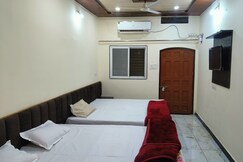 Kumkum guest House