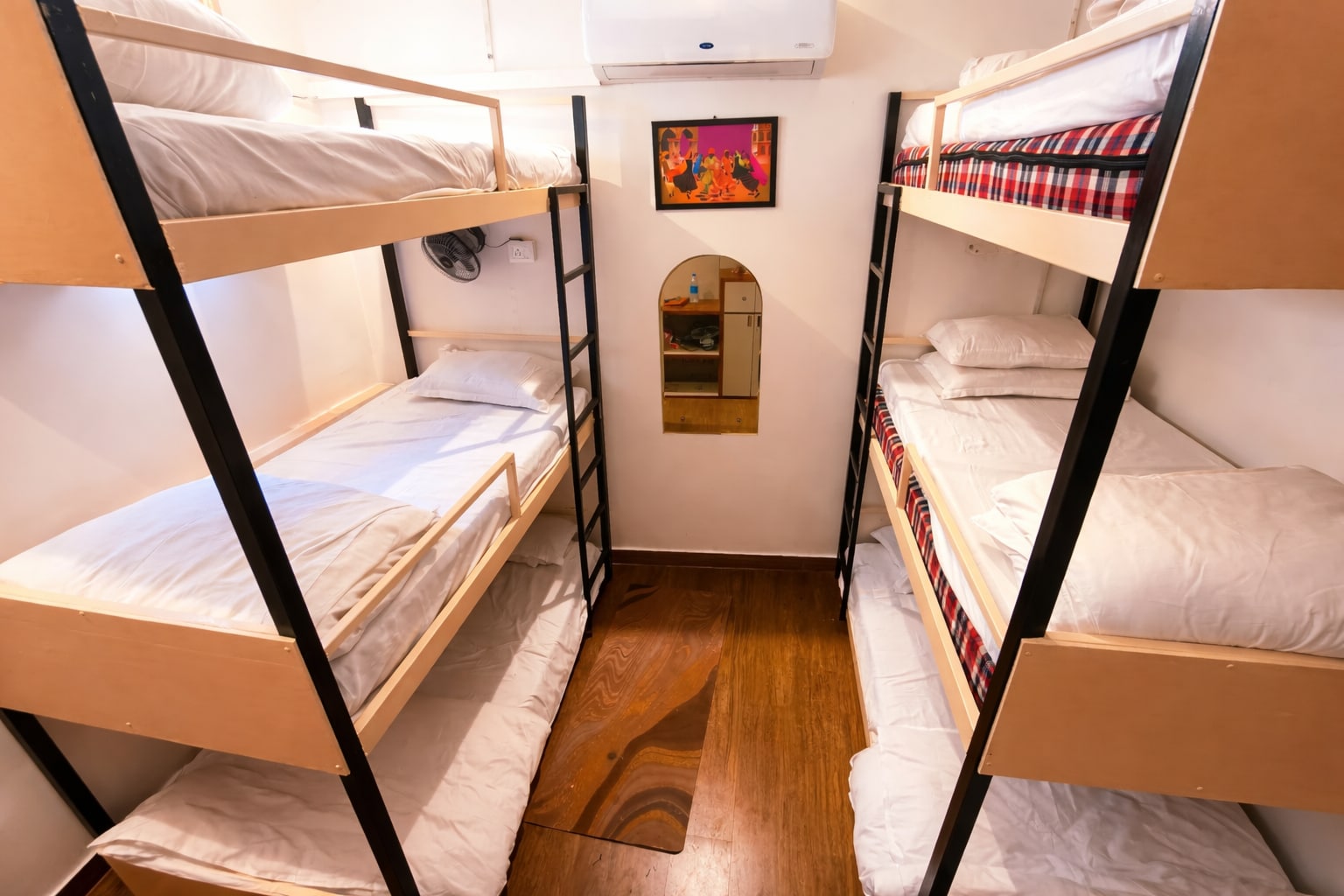 Check Inn Homes, Rishikesh Tapovan - Tap to explore photos