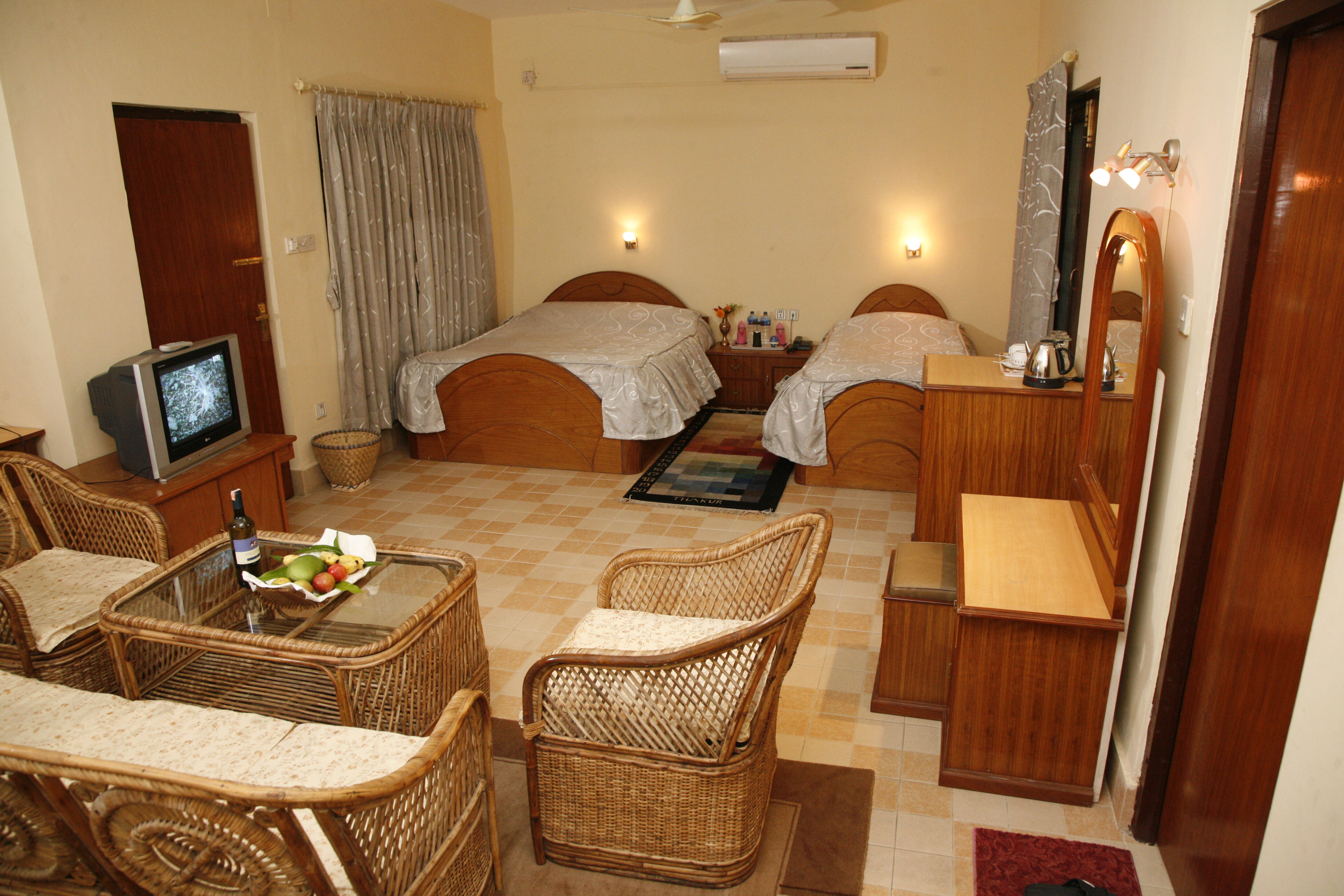 Chitwan Paradise Hotel - Tap to explore photos