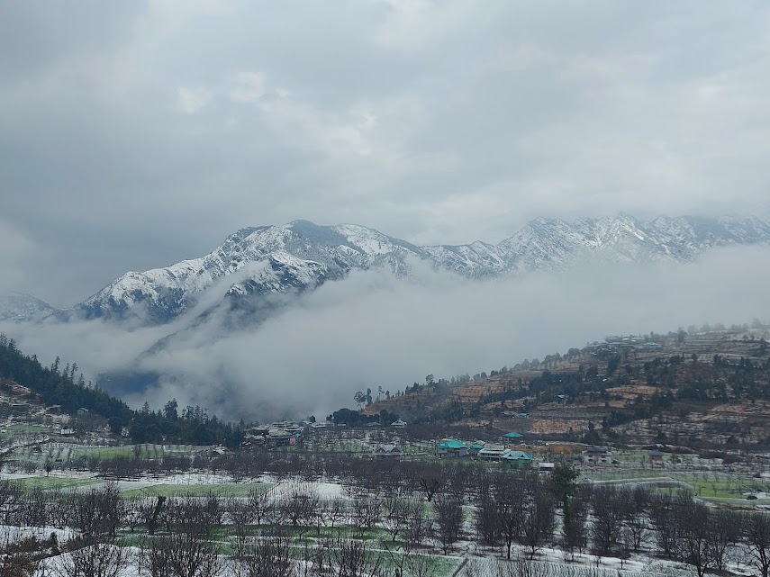 Sukun Backpacker Hostel Sainj - Tap to explore photos